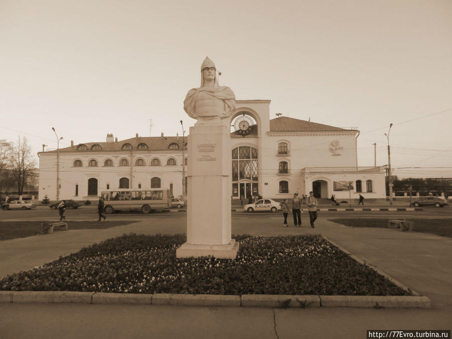 Станция Новгород-на-Волхове
Центральный вокзал города Великий Новгород, Россия