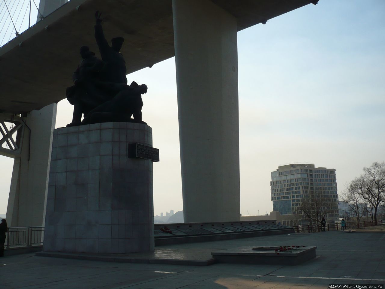 Памятник Морякам торгового флота Владивосток, Россия