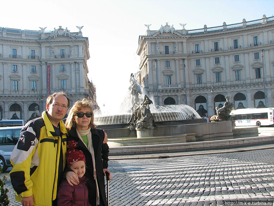 Площадь Республики с фонтаном Наяд Рим, Италия