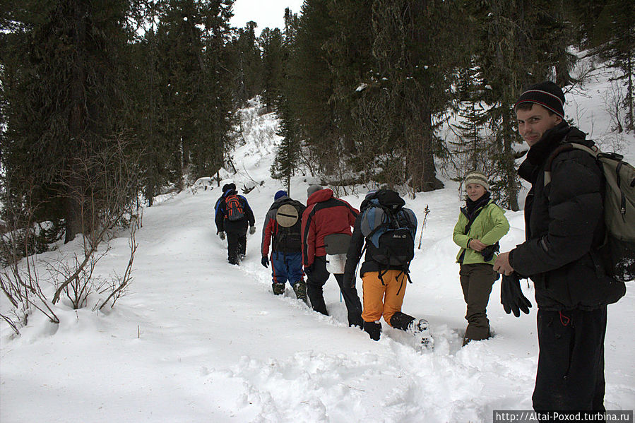 Начинаем подъем на перевал Багаташ