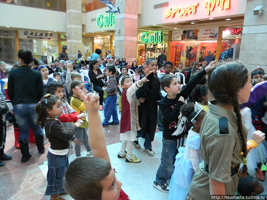 Пурим. Детское лицо праздника Арад, Израиль