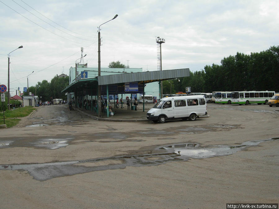 До автобуса  еще  почти  час Киров, Россия