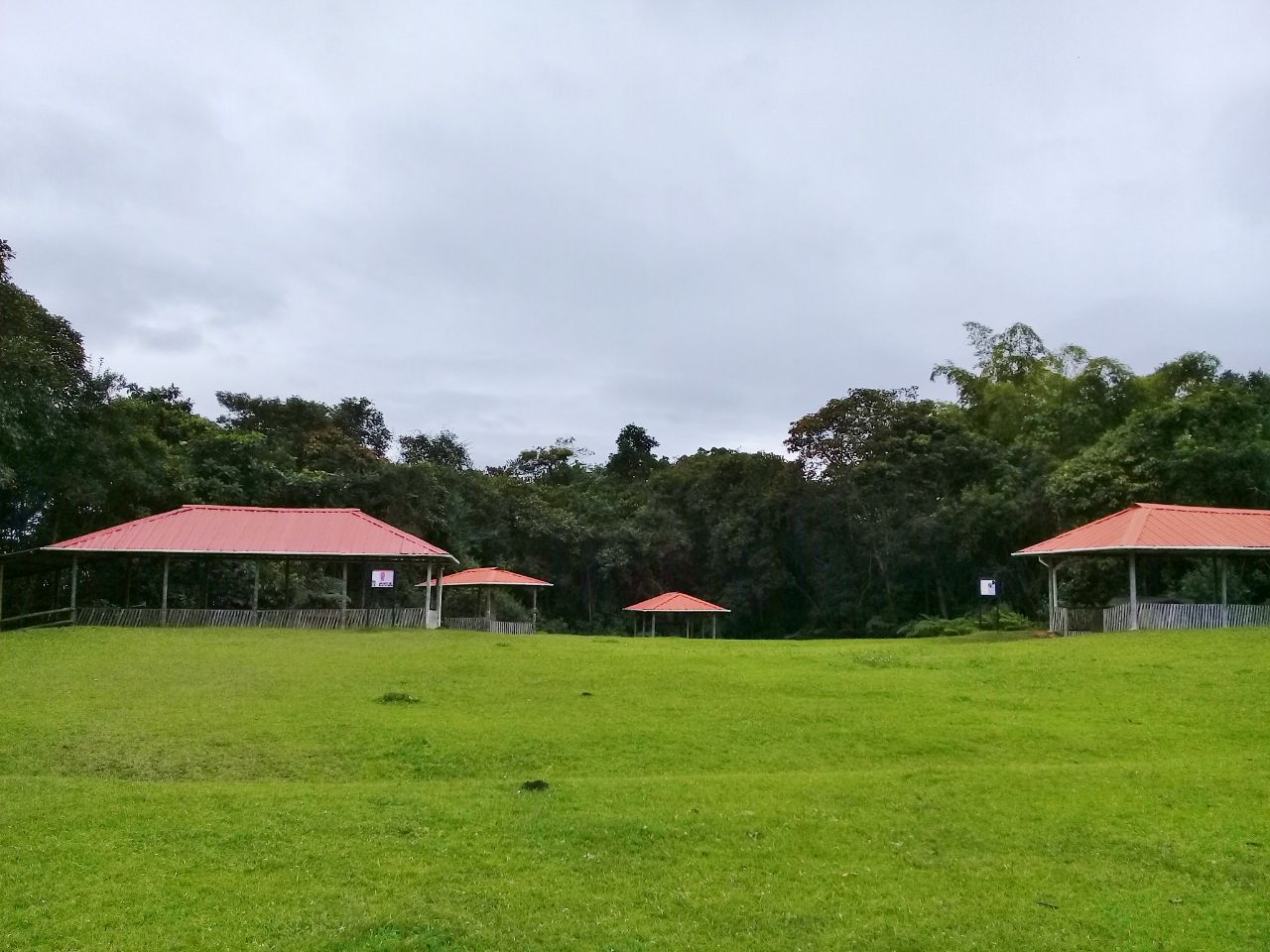 Археологический парк Альто-де-лас-Пьедрас Иснос, Колумбия Археологический парк Альто-де-лас-Пьедрас Иснос, Колумбия