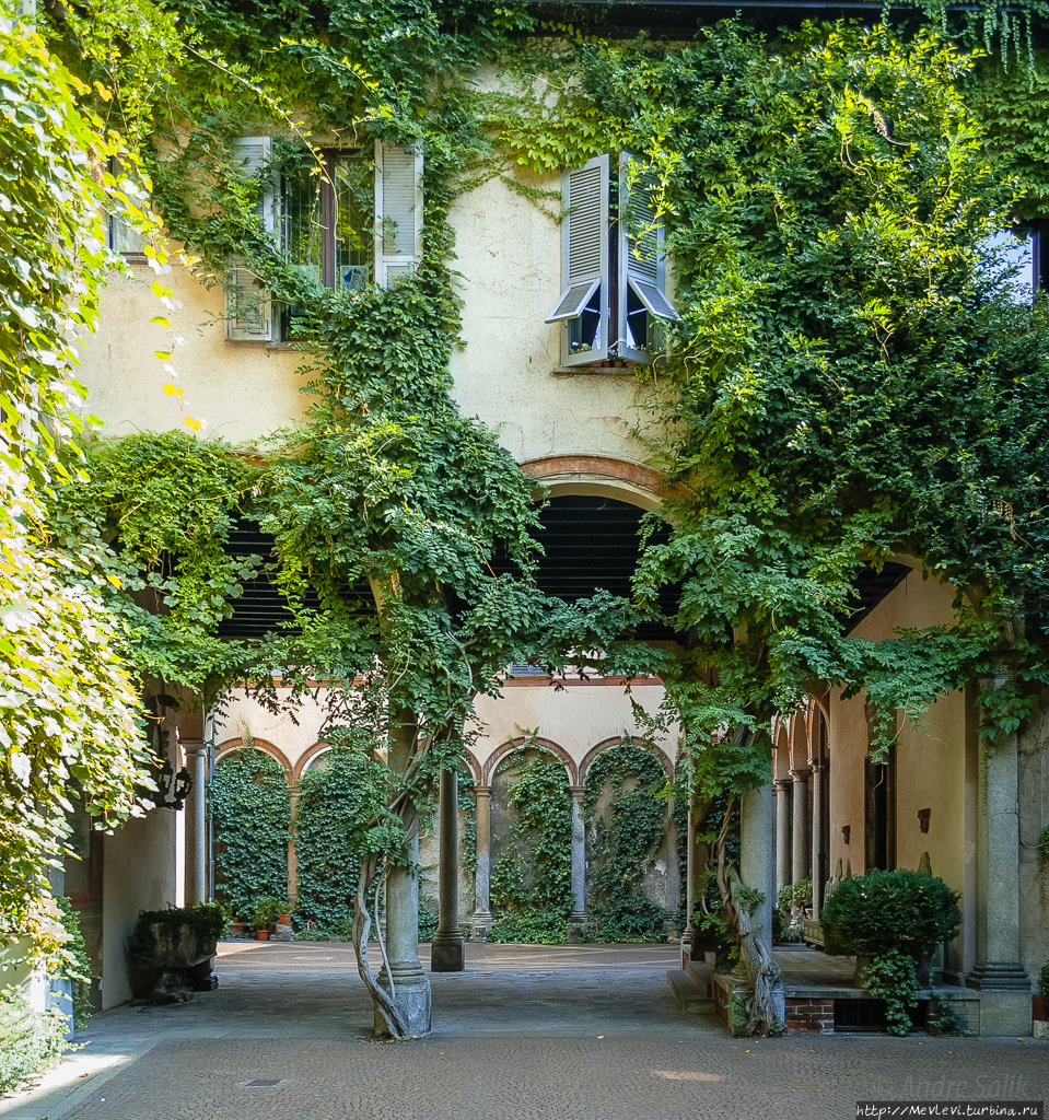 Дом Ателлани с виноградником Леонардо да Винчи Милан, Италия