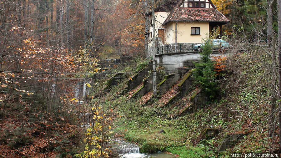 Маленькая речка, давшая имя дворцу Синая, Румыния