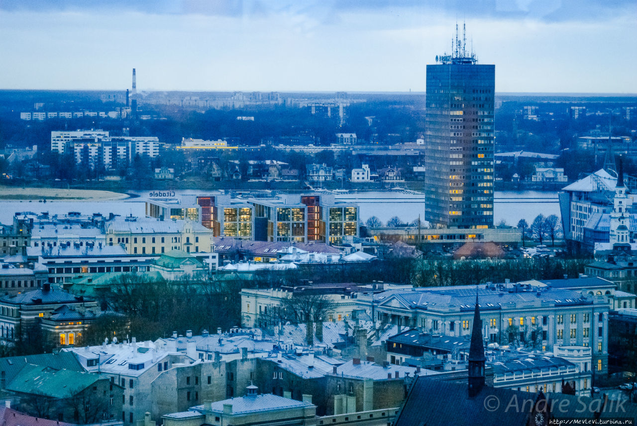 Рига в сумерках Рига, Латвия