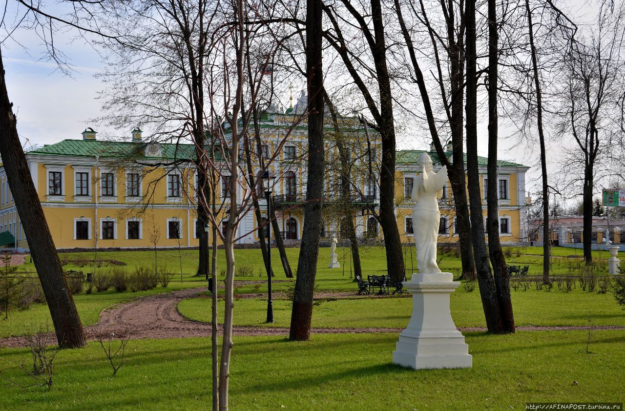 Набережная реки Волга в Твери Тверь, Россия