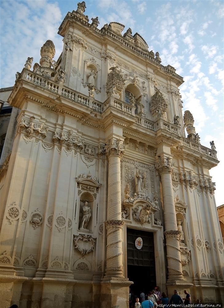 Базилика ди Сан Джиованни Баттиста а Лечче Лечче, Италия