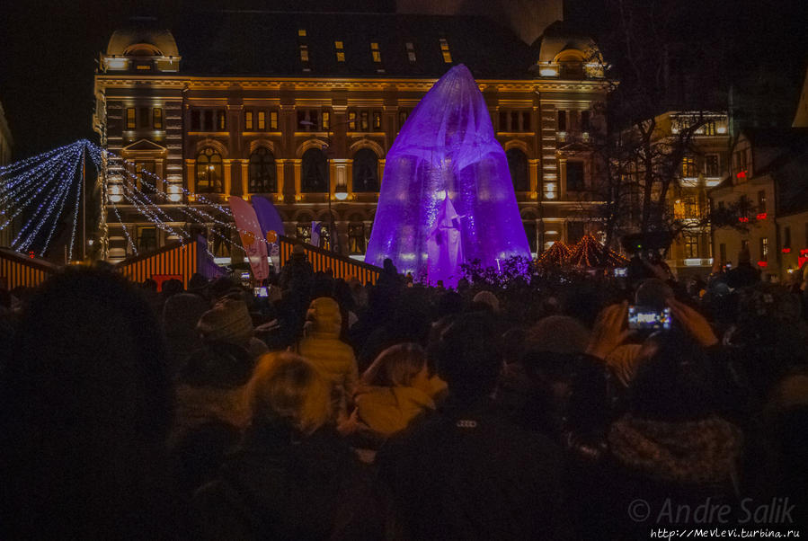 Фестиваль света “Рига сияет” (