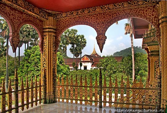 Вид на Дворцовый музей Луанг-Прабанг, Лаос