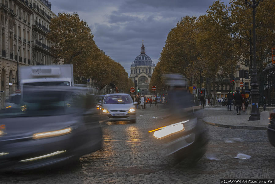 На рассвете Париж, Франция