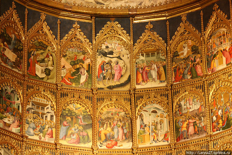 Главный алтарь Старого собора Саламанки Саламанка, Испания