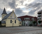 Бывшая лютеранская кирха 1694 года постройки, а с 1989 года православная церковь Иоанна Предтечи. После войны здесь был склад и магазин, а полную реставрацию здание пережило в середине 1990-ых.