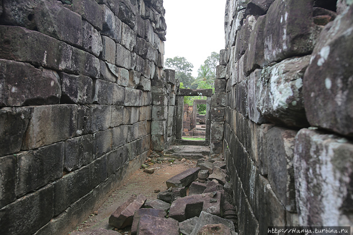 Храм Баконг. Интерьер хранилища. Фото из интернета Ангкор (столица государства кхмеров), Камбоджа