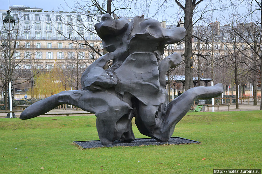 Что-то непонятное, но явно эротичное.