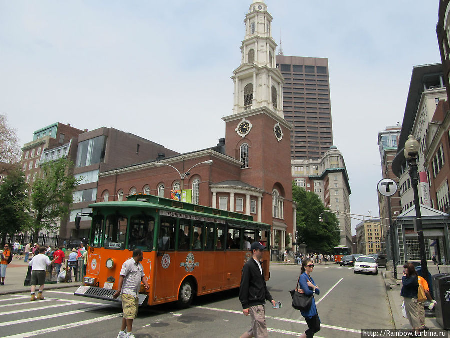 Ещё один вид туристического автобуса Бостон, CША