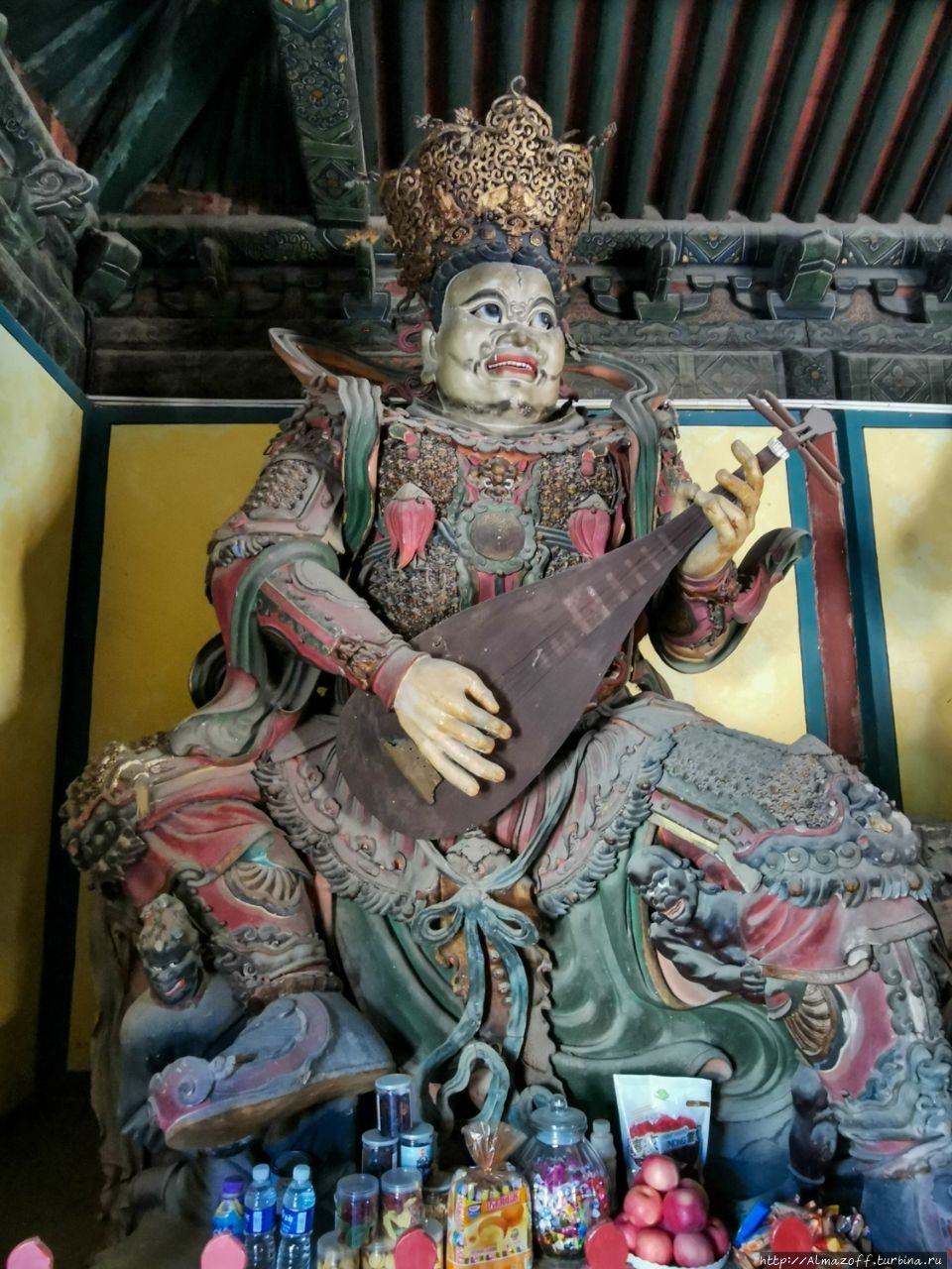 Четыре Небесных Короля в храме Рухулы на горе Утайшань. Священная Гора Утайшань, Китай