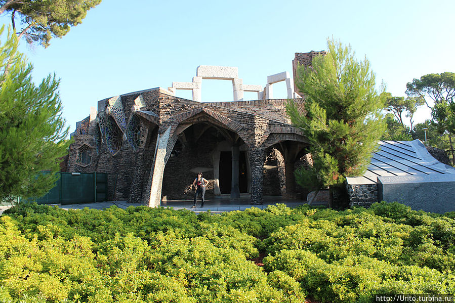 Волшебная Крипта. Барселона, Испания