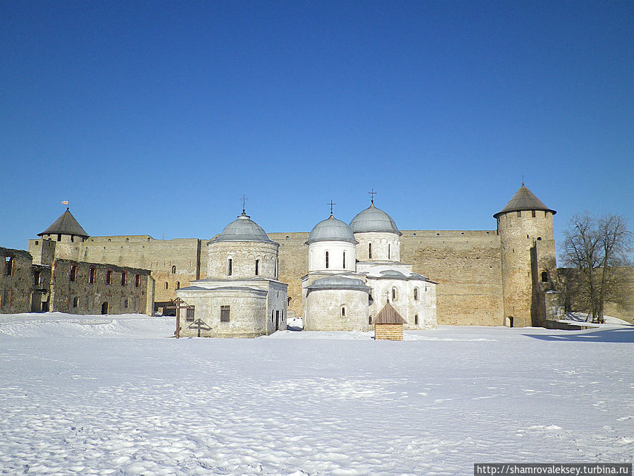 Два храма Ивангородской крепости Ивангород, Россия