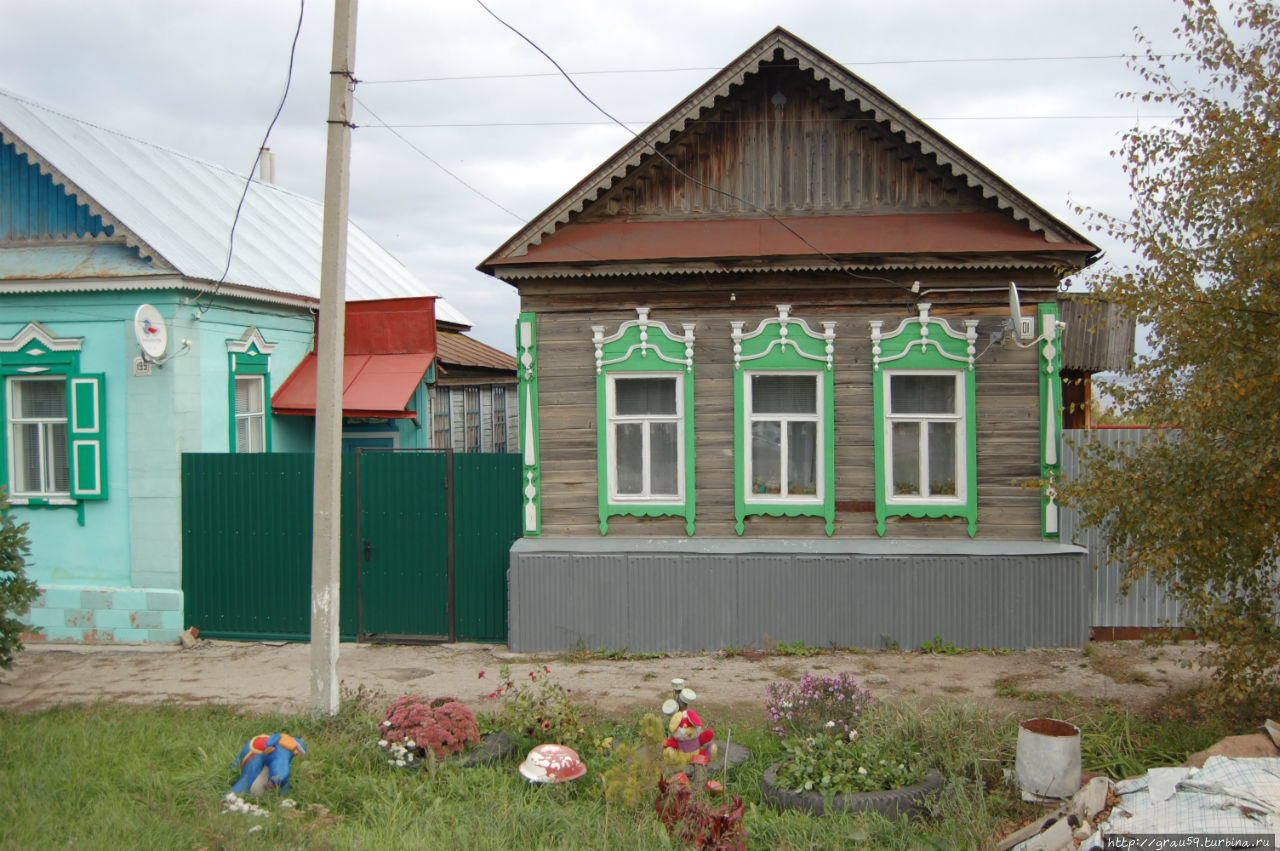 Дополнительная красота деревянного дома-хвалынские наличники Хвалынск, Россия