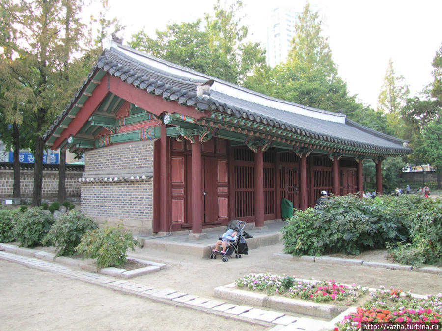 Храм и барахолка. Сеул, Республика Корея