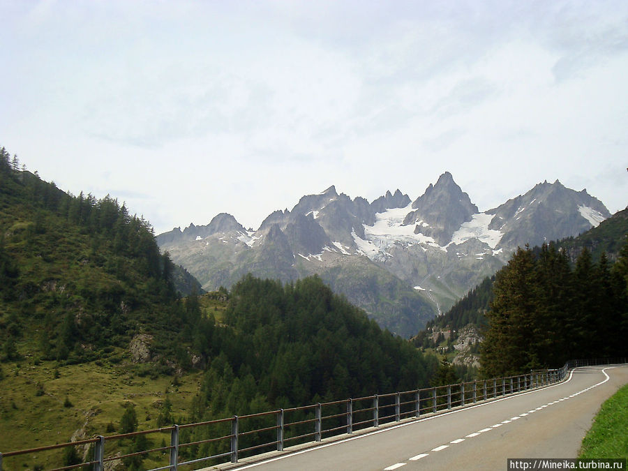 Горный перевал Susten Pass Кантон Ури, Швейцария