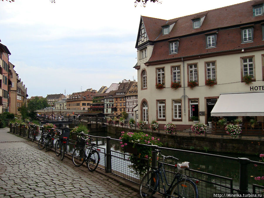 Незнайка в Цветочном городе Страсбург, Франция