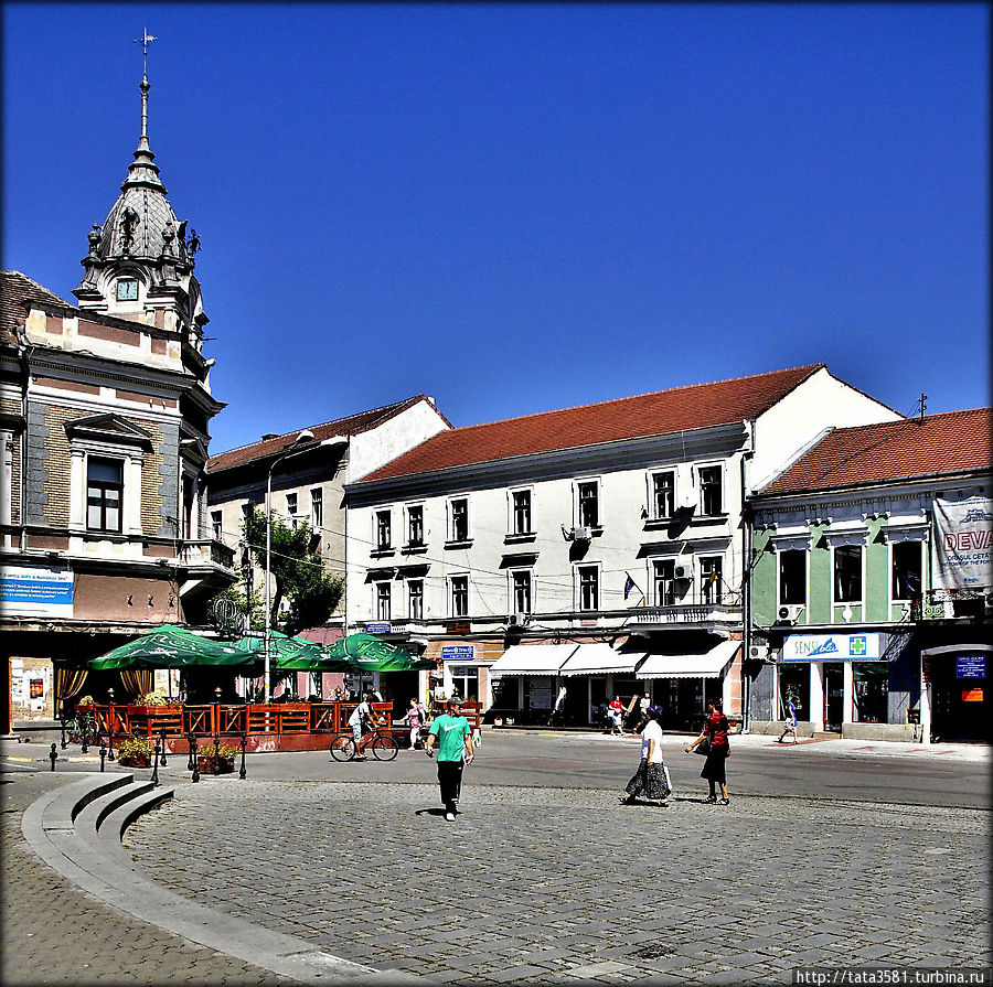 дева город. скульптура девушки. дева румыния википедия. дева румыния википедия. дева город.