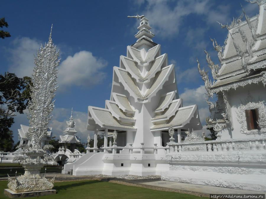 6. Wat Rong Khun. Белый Храм в Чианграе...
