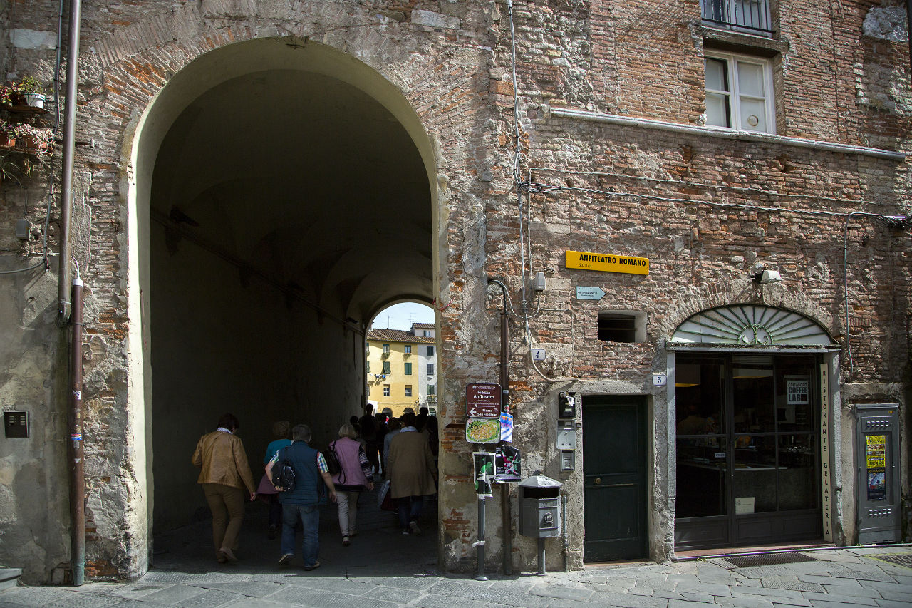 Лукка Лукка, Италия