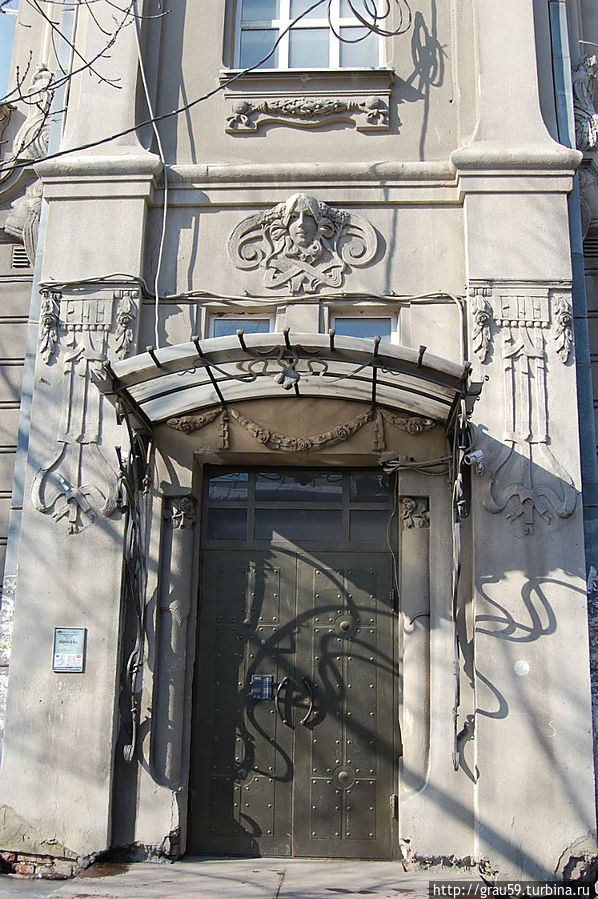 Доходный дом Ананьева ( Вольская, 97).Детали