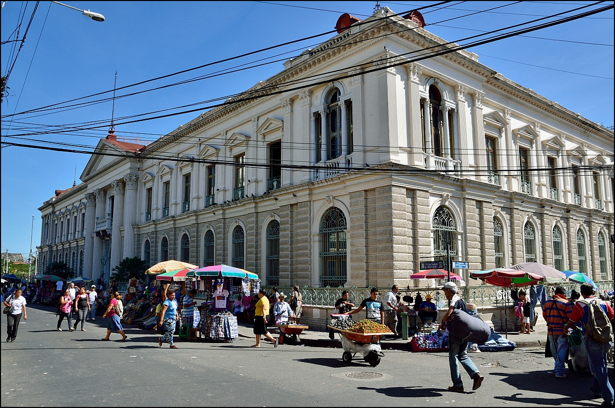 Дворец Нации / Palacio Nacional