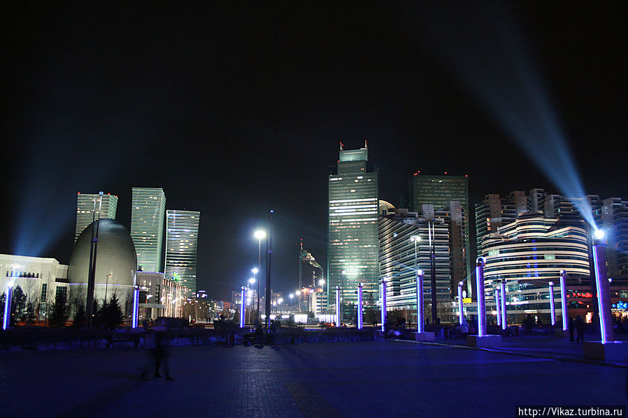 Ну и кто скажет, что это не какой-нибудь европейский город? Астана, Казахстан