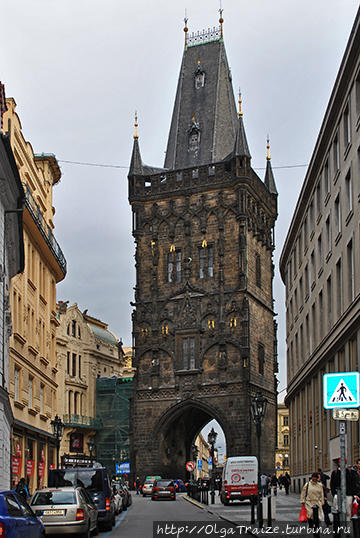 Вид на Прагу с высоты Пороховой башни... Нелегкий подъем Прага, Чехия