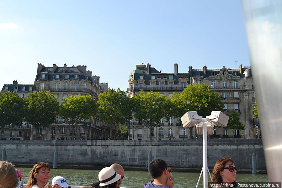 Что  можно  увидеть  с  Сены Париж, Франция