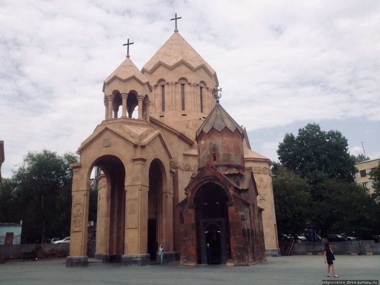 Церковь Катогике Сурб Аствацацин Ереван, Армения