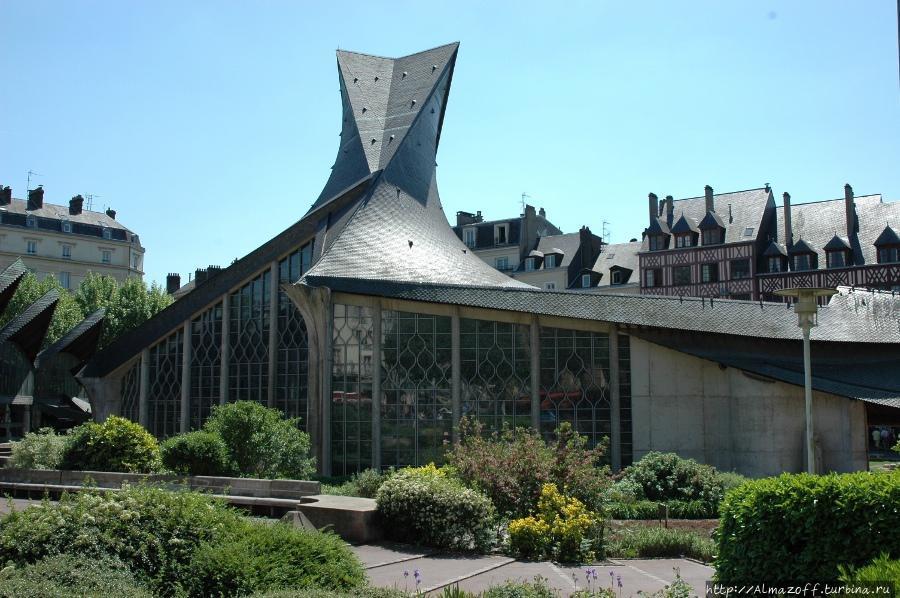 Европа 2004, на могиле Жанны д'Арк Руан, Франция