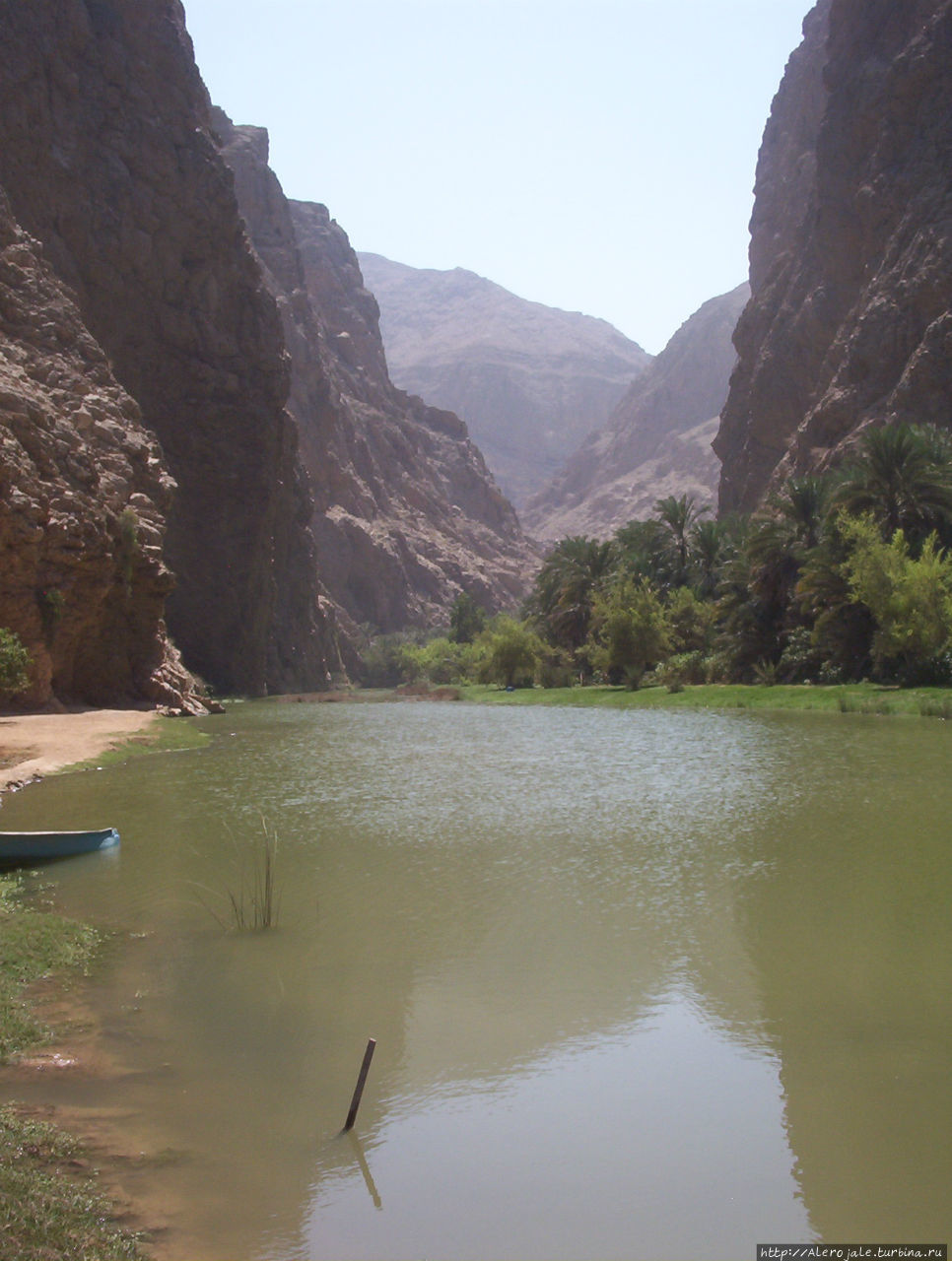 Оазис Тиви — из Маската по дороге в Сур Тиви, Оман