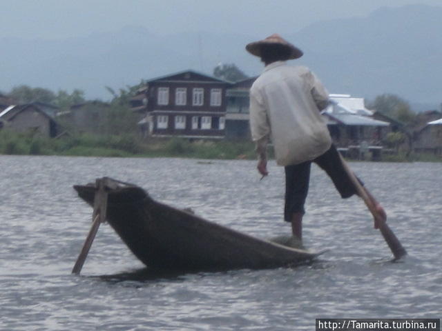 Озеро Инле и подставные падаунги Озеро Инле, Мьянма