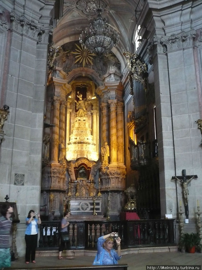 Церковь и башня Клеригуш Порту, Португалия