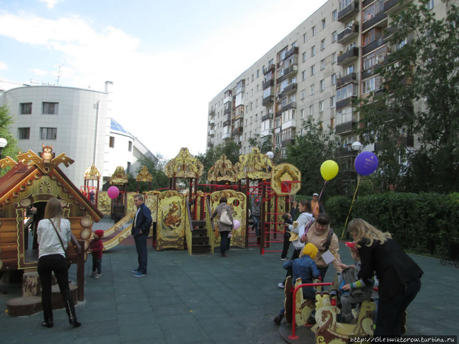 Открытие памятника отцу в Тюмени Тюмень, Россия