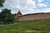 … По летописному свидетельству первая каменная новгородская крепость сооружена в 1044 году.