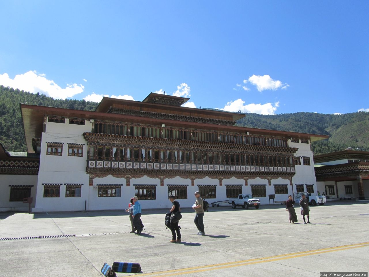 Интернациональный аэропорт Паро Паро, Бутан