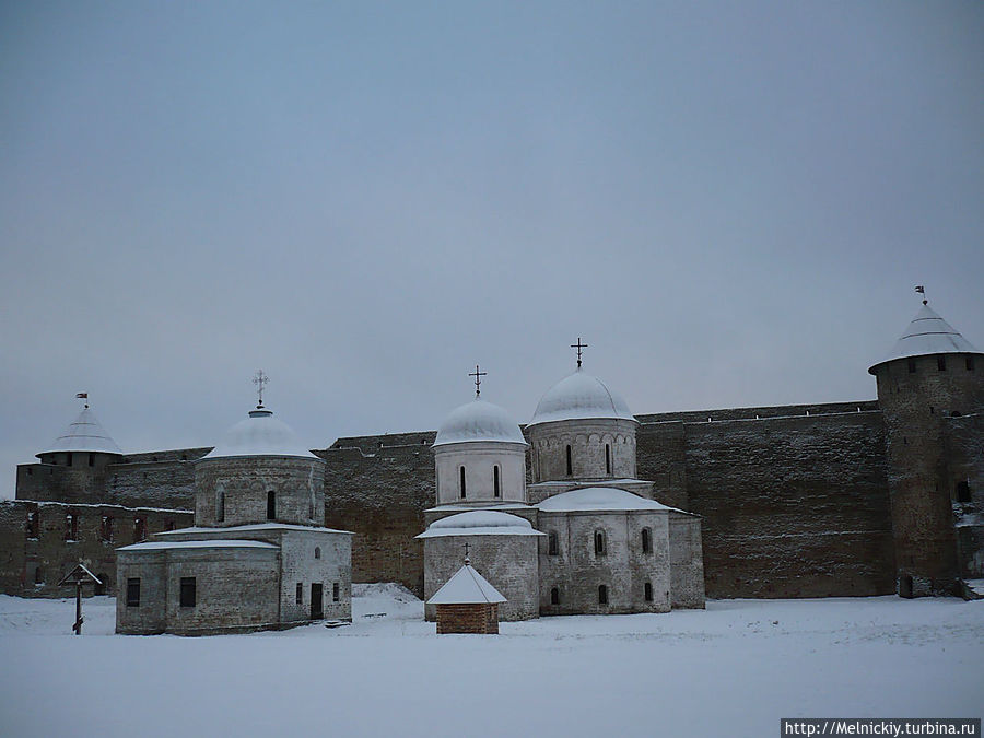 Прогулка по Ивангородской крепости Ивангород, Россия