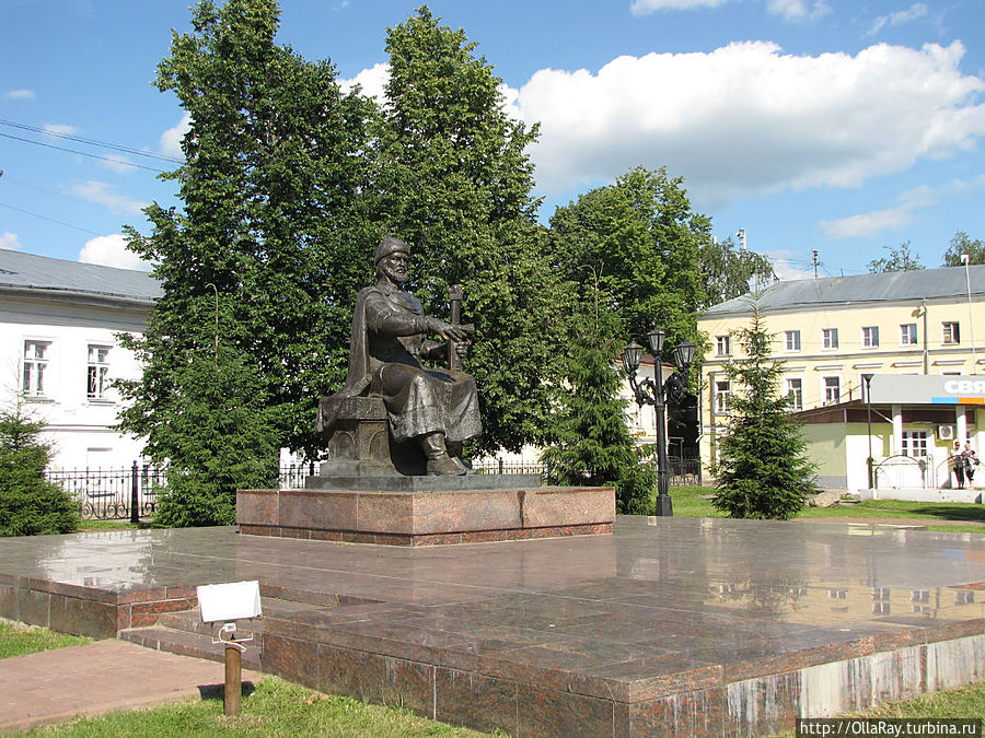 Памятник Юрию Долгорукому Кострома, Россия
