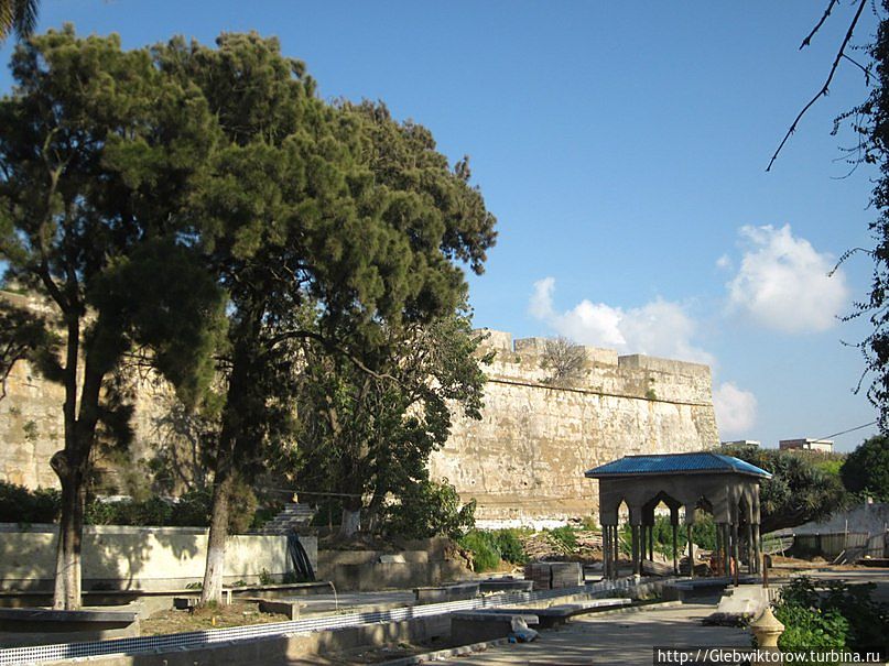 Город Ларач Ларач, Марокко