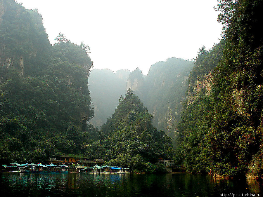 Баофэн — озеро картина Чжанцзяцзе Национальный Лесной Парк (Парк Аватар), Китай