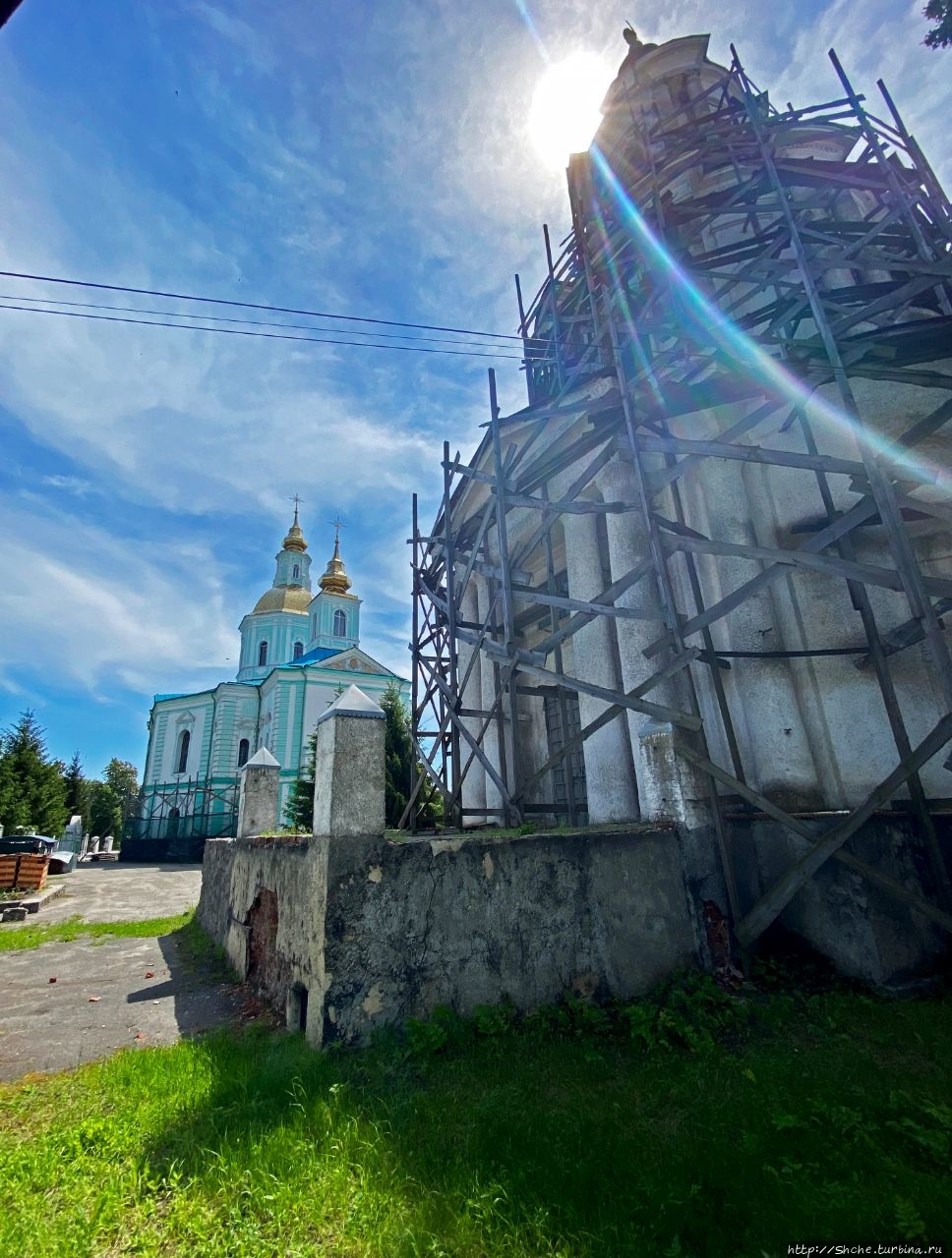Введенская церковь-колокольня Ахтырка, Украина