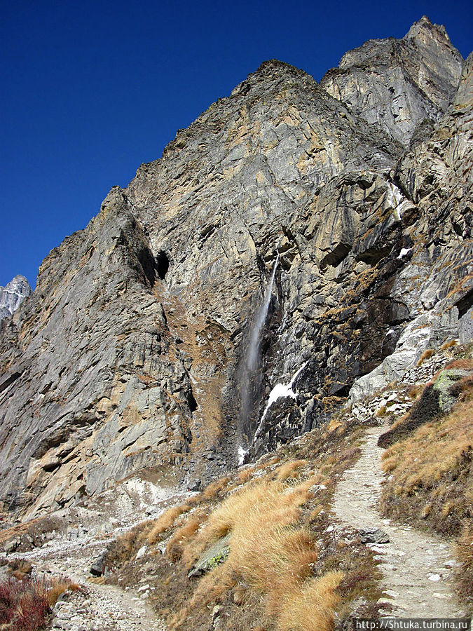 ... и Васудхара ниспадает со 122м! Индия