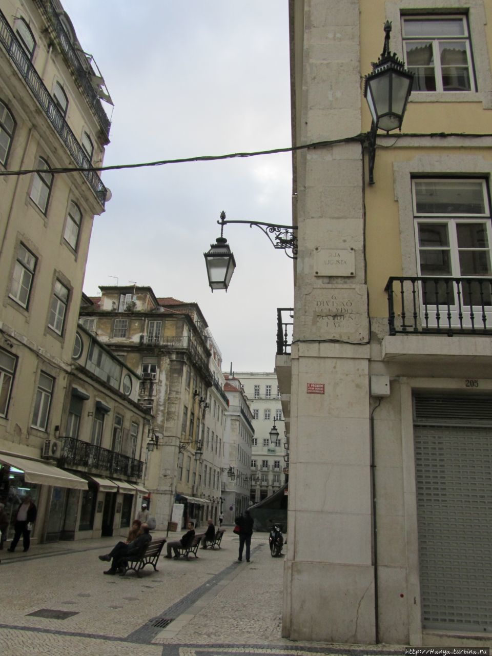 Улицы Байши. Из интернета Лиссабон, Португалия